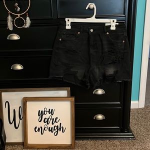 AE “MomShorts”